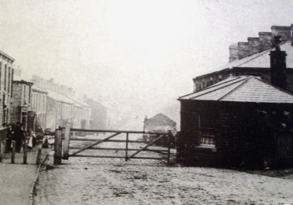 The Albion Road Toll Bar