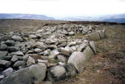Beeley triple cairn.